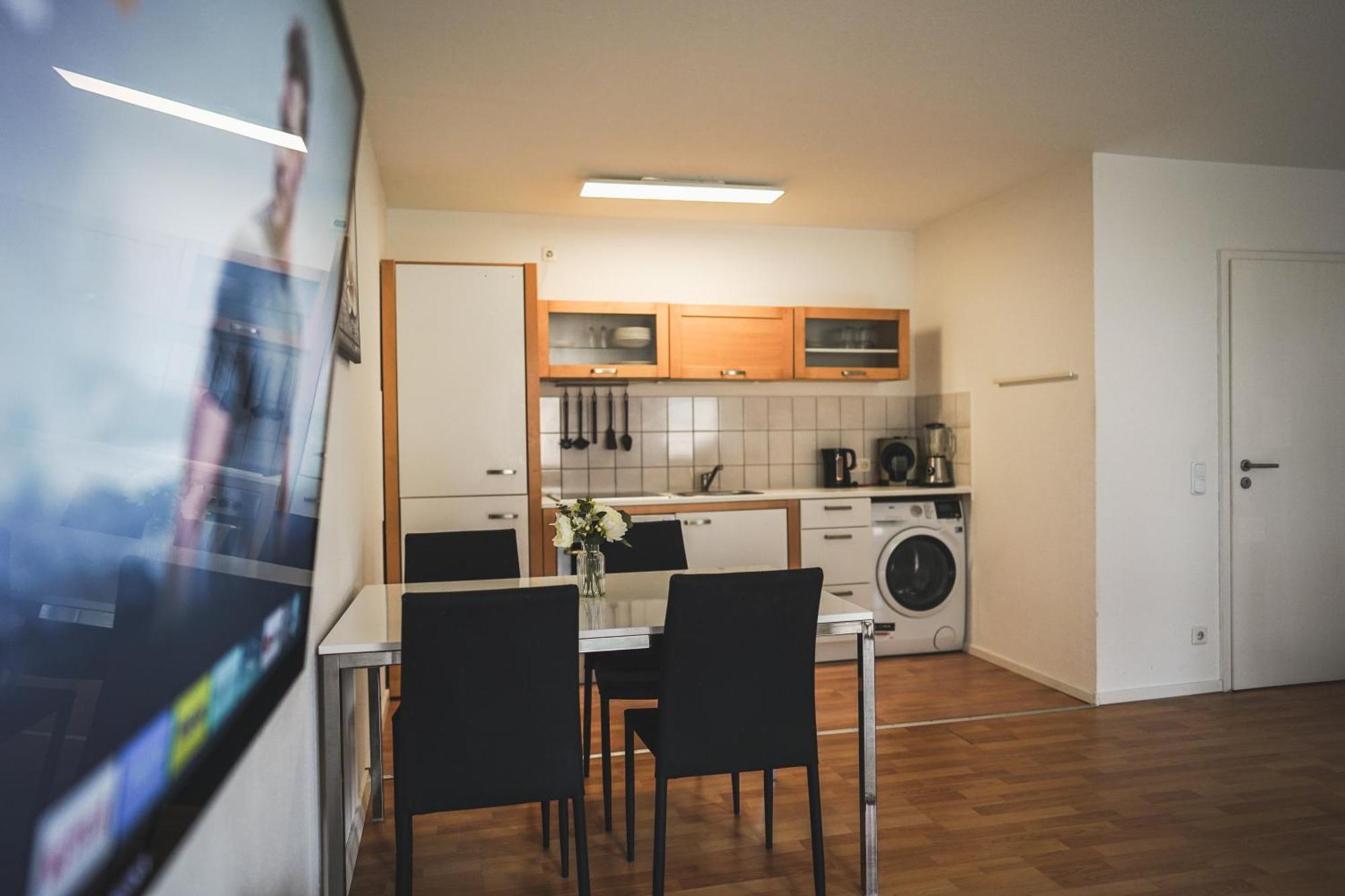 Moderne Ferienwohnung In Leimen Mit Balkon, Wehome Komfort Exterior photo